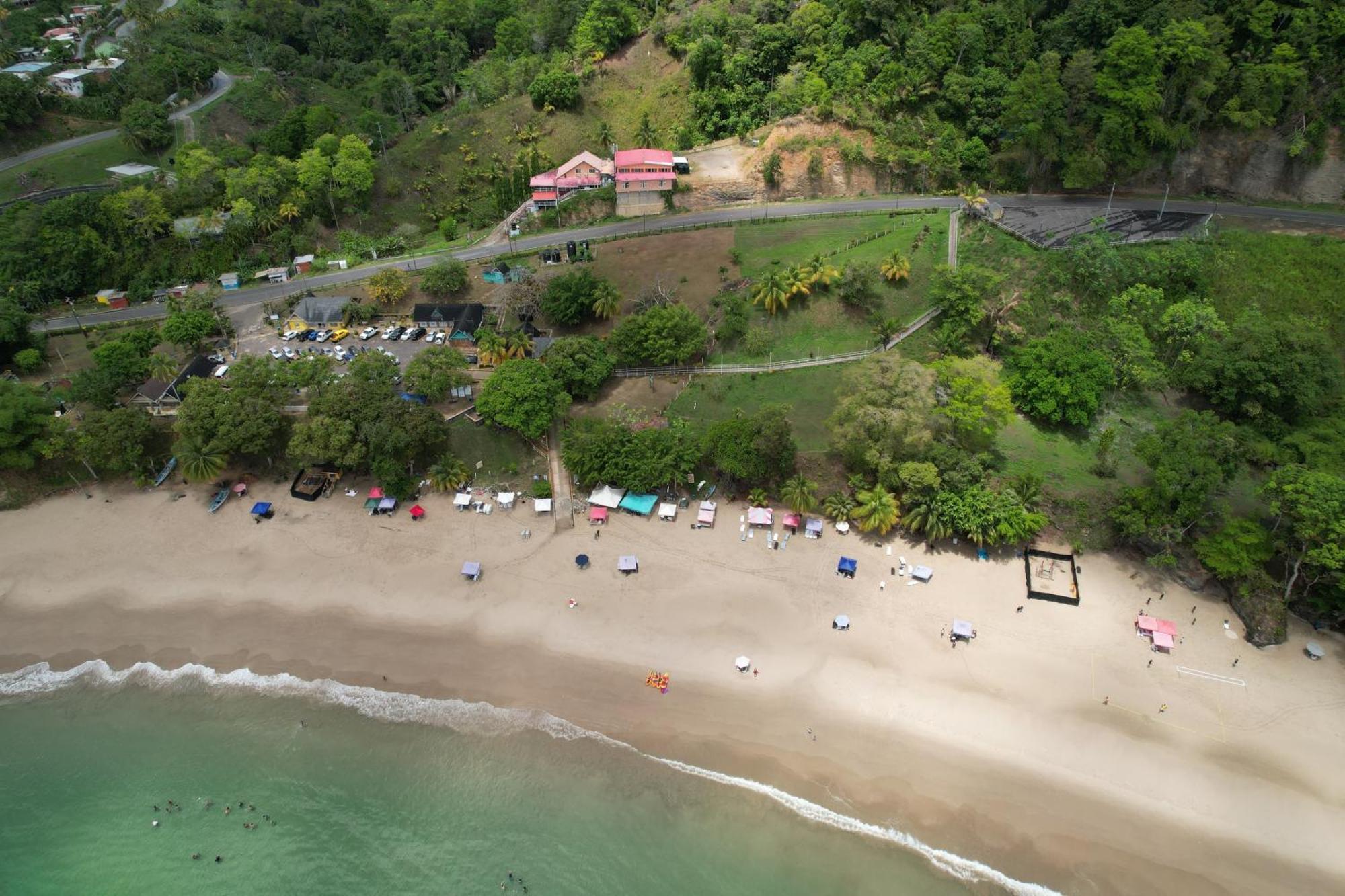 Las Cuevas Beach Lodge Eksteriør bilde
